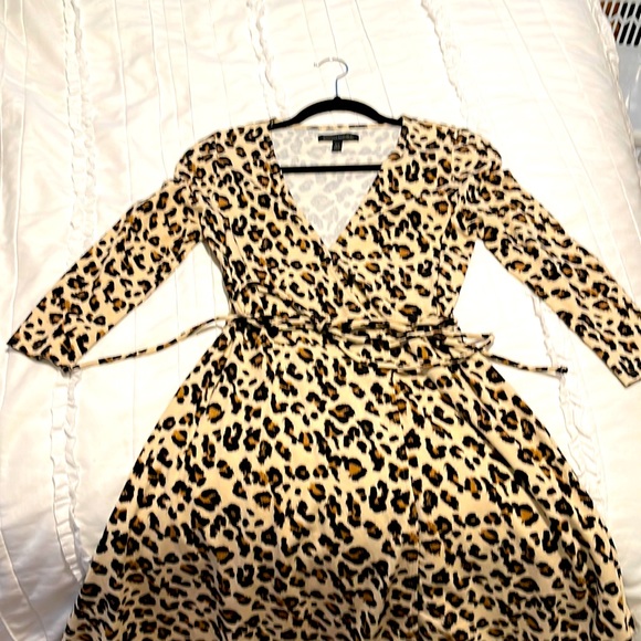 NWOT Banana Republic Wrap Dress - size xs - Picture 3 of 8